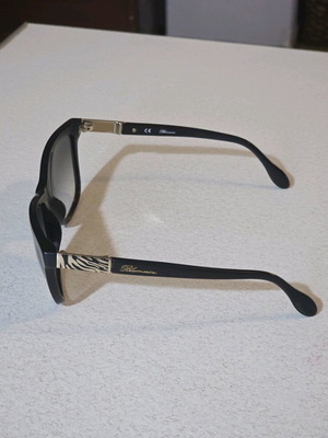 Γυαλιά ηλίου Blumarine σαν καινούργια, μαύρα, made in Italy