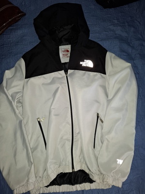 Μπουφάν The North Face σαν καινούργιο, μαύρο και άσπρο