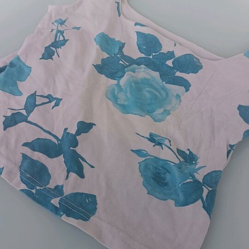Top used with defect, white and blue, one size
