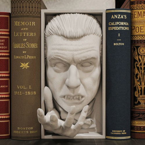 Dracula wall mount white like new