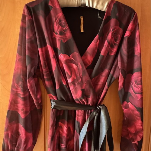 New Collection dress size M, like new, floral design