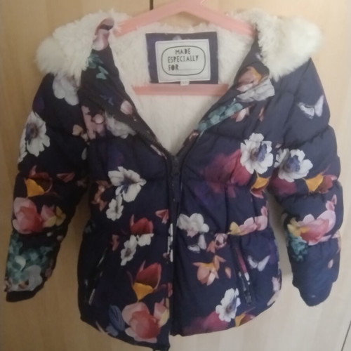 Marks & Spencer jacket with fur lining like new, size 104 cm