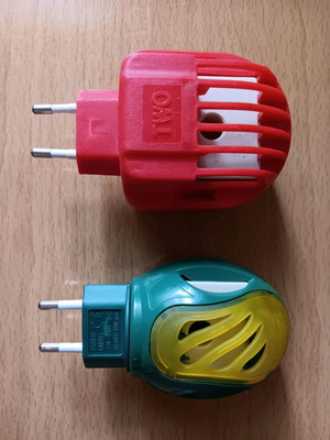 Insect repellent devices used, set of 2, with slots for tablets and liquid