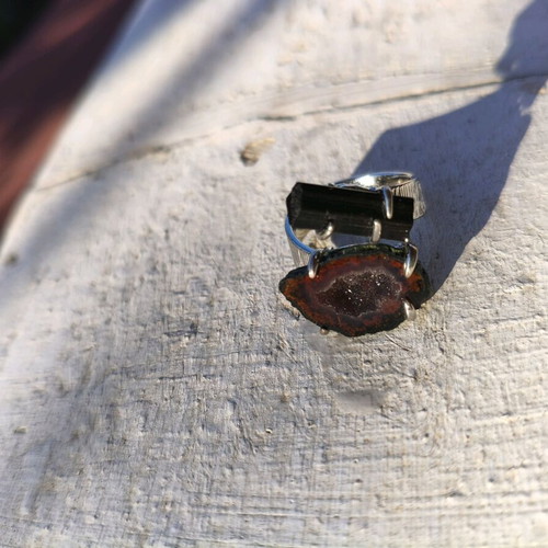 Druzy geode agate ring silver plated and black tourmaline new, adjustable size