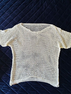 Handmade knitted top like new, white, summer fabric