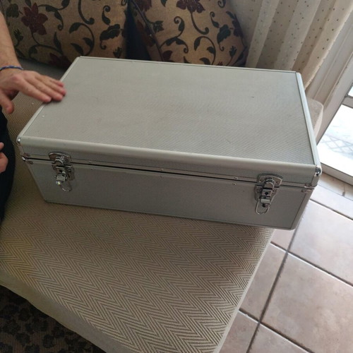 Vintage Aluminium CD Storage Case used, capacity 800 CDs with indexed sleeves