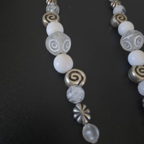 Women's necklace with silver chain and beads