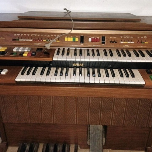 Yamaha Electone B-605 Vintage Electronic Organ like new