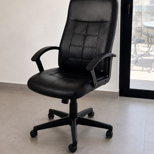 Office chair leatherette black adjustable, like new