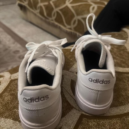Adidas women's white athletic shoes size 37 like new