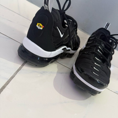 Nike Air VaporMax Plus size 44 like new, black-white