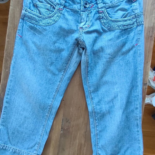 Stefanel denim capri pants medium size like new, blue