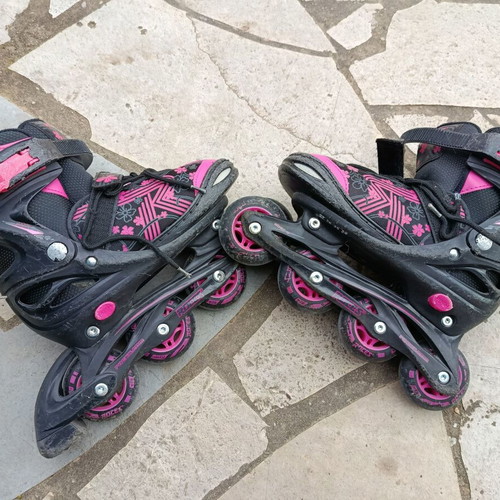 Roces rollers used, adjustable girls size 34-37