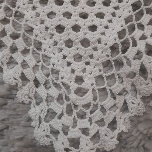 Set of 5 handmade white table linens like new