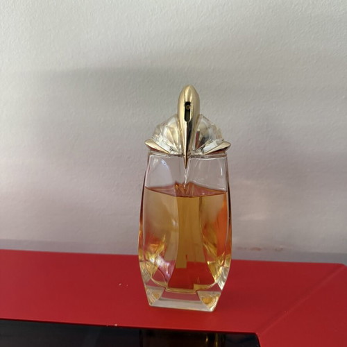 Alien Eau Extraordinaire vintage perfume 100 ml