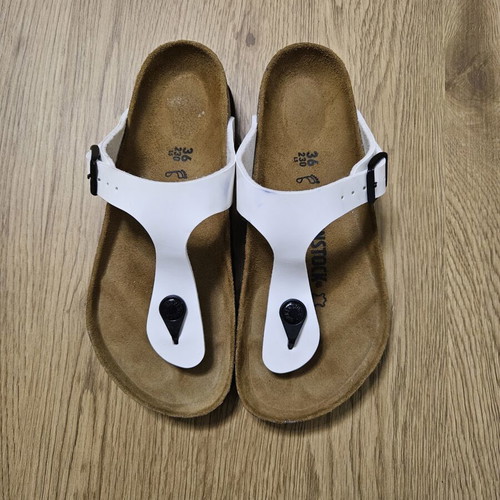 Birkenstock Gizeh sandals, white, size 36