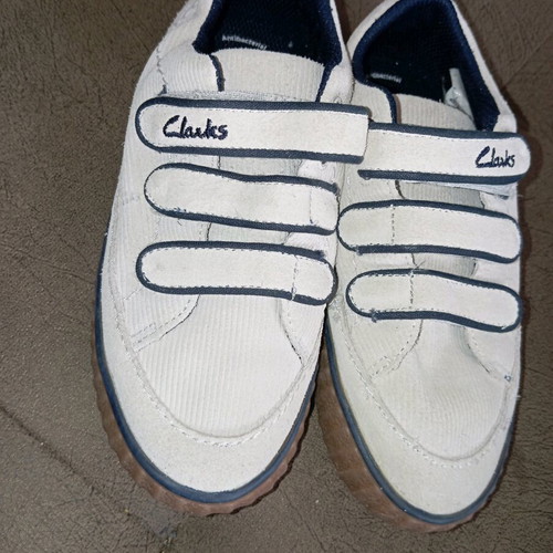 Clarks sports shoes new, size 30