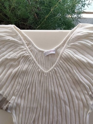 Divina Italian knit top with butterfly sleeves and lurex, like new