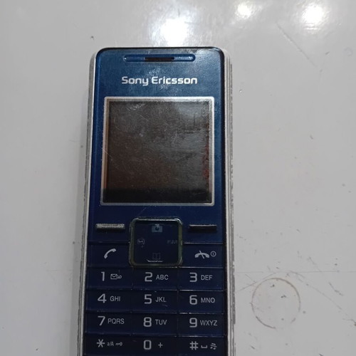 Sony Ericsson K220i mobile phone refurbished for spare parts