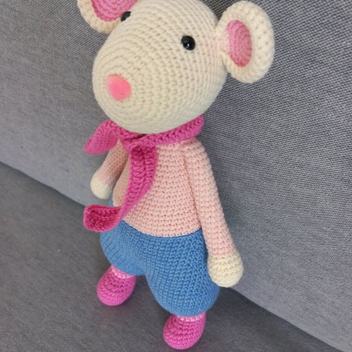 Cuddly mouse toy new, soft cotton doll