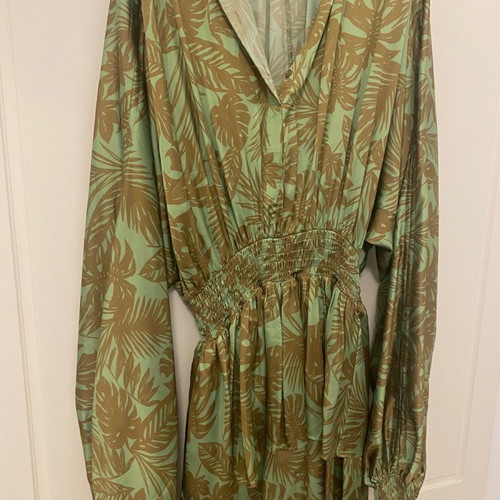 Nema satin dress new s/m