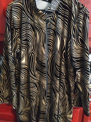 Mantle new in thin velvet animal print, size XL