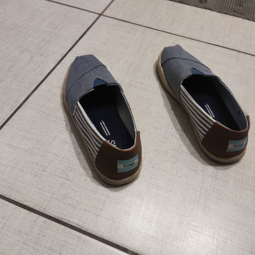 Toms men's espadrilles blue size 41, like new