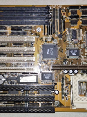 FIC PA-2002 Socket 7 motherboard with Via Apollo chipset
