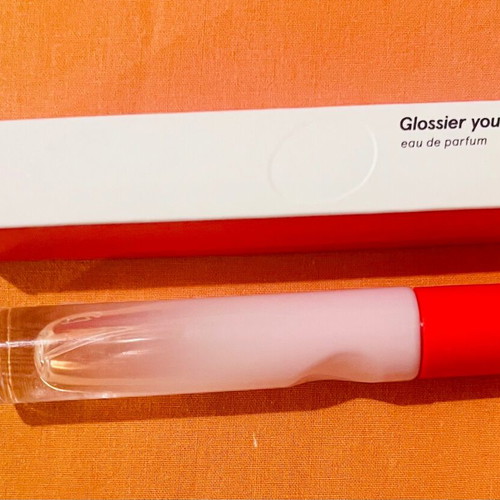 Glossier you EDP άδειο μπουκάλι 8ml μεταχειρισμένο με κουτάκι