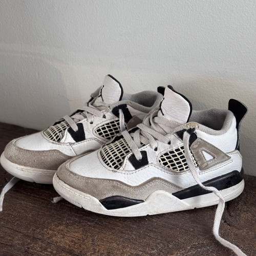 Air Jordan 4 Retro kids size 27 used, black and white