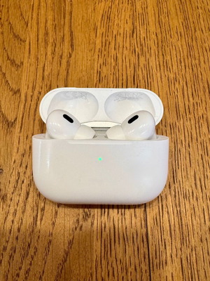 Apple AirPods Pro 2nd Generation used