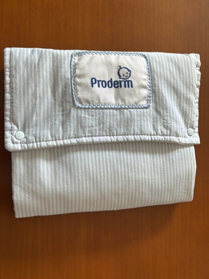 Anemos 100% Cotton Changing Mat new, with 3 pockets