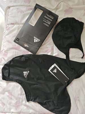 Sport hijab Adidas new with tags and black undercap