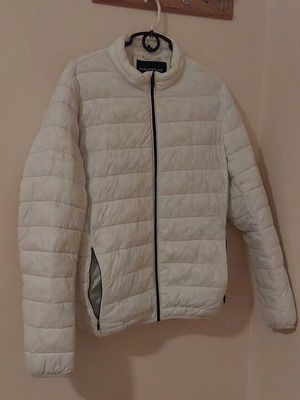 Eightyfive white puffer jacket like new, size L