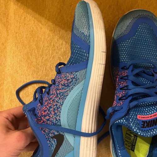 Nike Free Rn Distance 2 athletic shoes used, size 42, blue