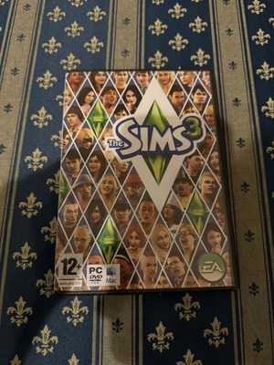 The Sims 3 PC game used, Italian cover