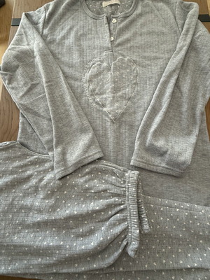 Women's grey pajamas
