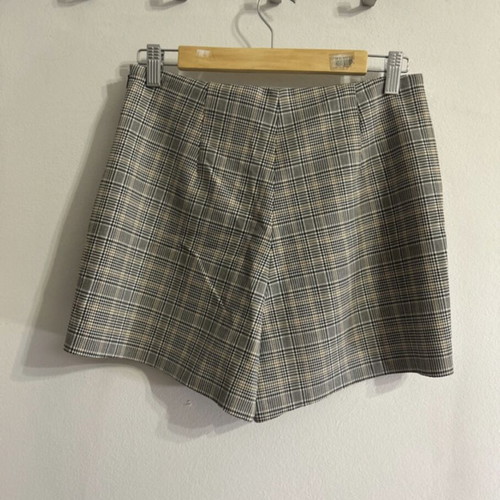 Zara plaid skirt-shorts new, gray, size S