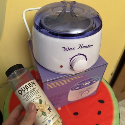 Wax Heater for Hair Removal like new with free vanilla wax beads