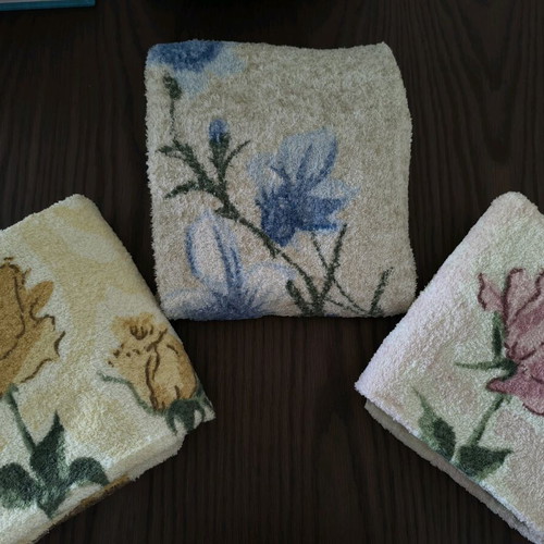 Face towels like new, set of 3 pieces
