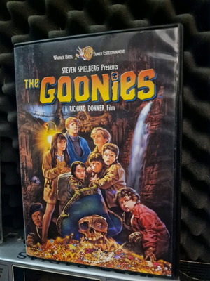 The Goonies DVD used with Greek subtitles