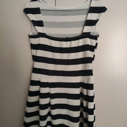 Summer black and white dress used with white and black stripes size M