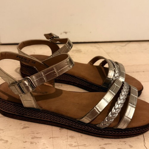Sandals like new, size 38, brown and silver platform style