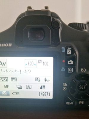Eos1100D φωτογραφική μηχανή σαν καινούργια με 2 φακούς και αξεσουάρ