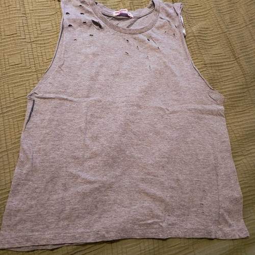 Pink Woman blouse with cutouts like new, gray