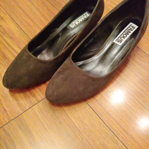 Pumps used khaki castor with low heel size 40