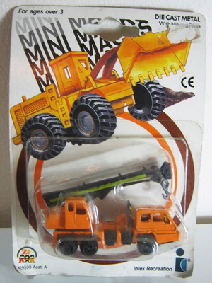 Caterpillar Cat Mini Macks Zee diecast vehicle new