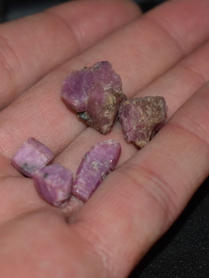Corundum used, pack of 5 pieces, 12 grams