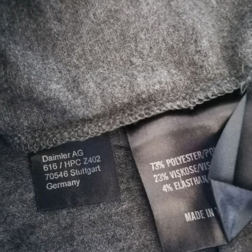 Mercedes-Benz collectible top like new, sizes L/XL, gray