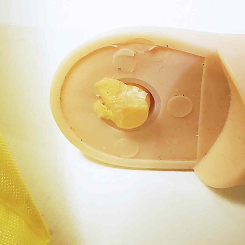 Simba Doll Snow White Disney used with missing leg and marks
